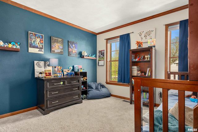 302 E MORNINGSIDE Drive, Peoria, IL 61614