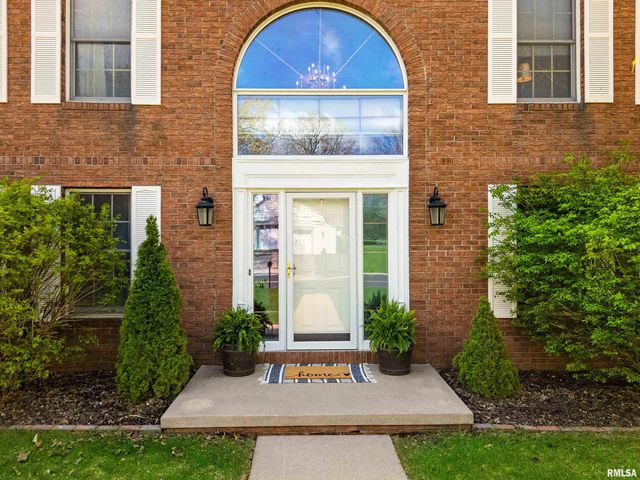 302 E MORNINGSIDE Drive, Peoria, IL 61614