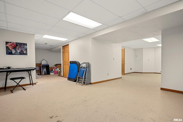302 E MORNINGSIDE Drive, Peoria, IL 61614