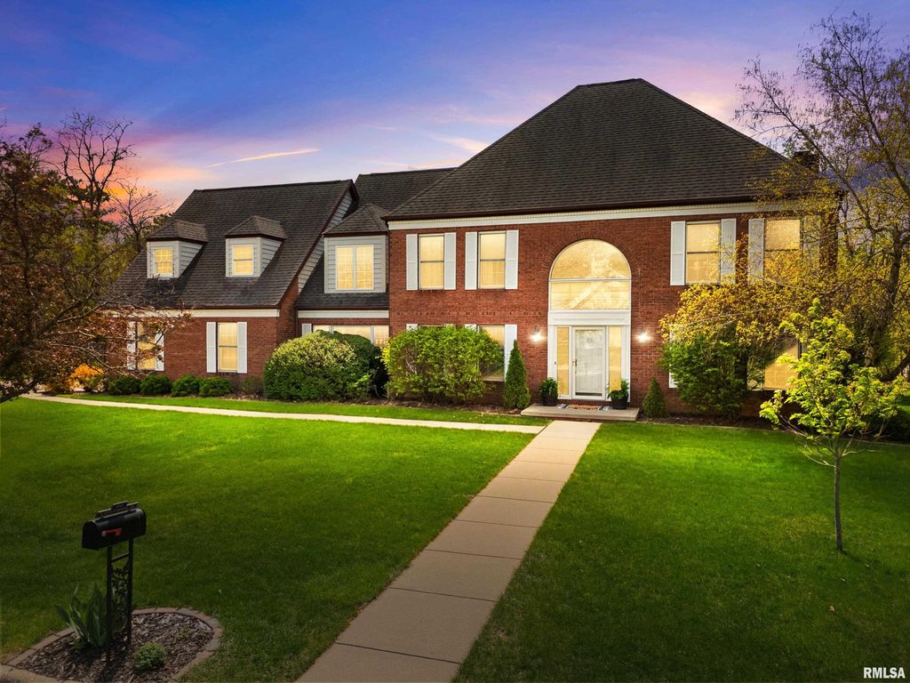 302 E MORNINGSIDE Drive, Peoria, IL 61614
