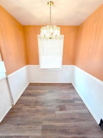 5046 Lafontaine Street, Grosse Pointe, MI 48236