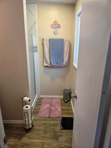 610 ESPANOLA Street NE, Albuquerque, NM 87108