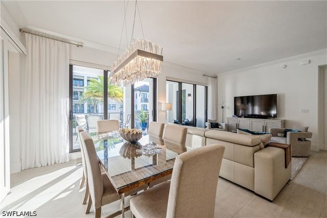 1135 3rd AVE S 304, Naples, FL 34102