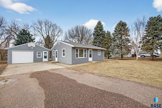 109 S Columbia St Street, Harrisburg, SD 57032