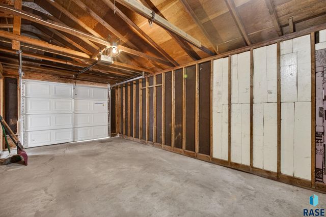 109 S Columbia St Street, Harrisburg, SD 57032