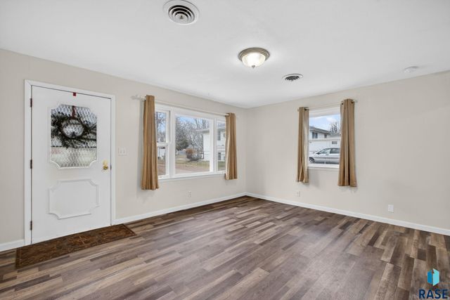 109 S Columbia St Street, Harrisburg, SD 57032