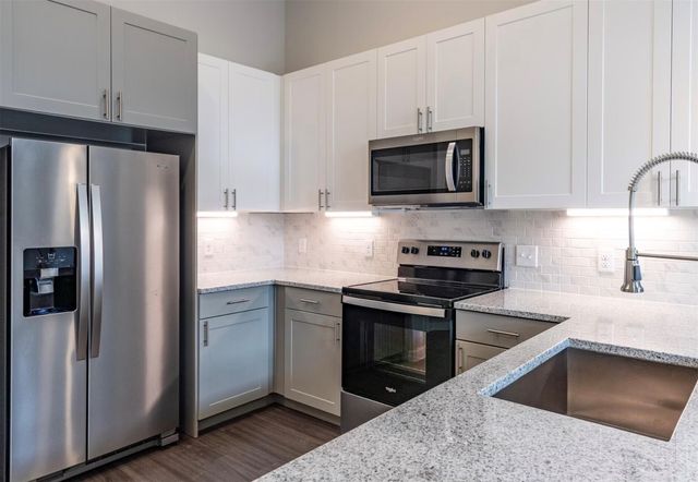 800 N Fm 3083 Rd W A1C, Conroe, TX 77303