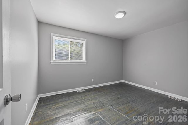 9300 Edgevale Drive, Charlotte, NC 28216