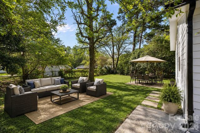 9300 Edgevale Drive, Charlotte, NC 28216