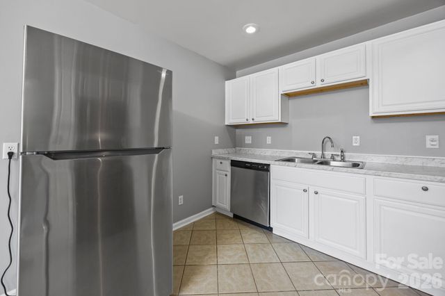 9300 Edgevale Drive, Charlotte, NC 28216