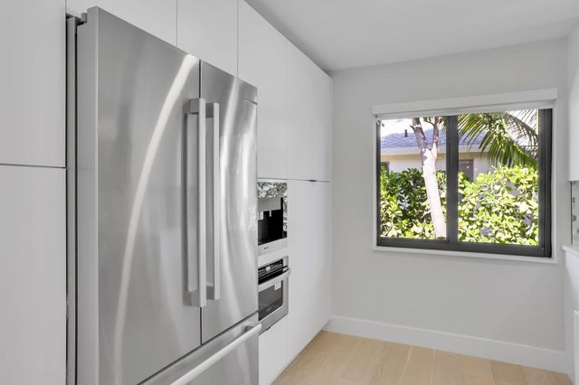 2520 SW 5th Street, Boynton Beach, FL 33435