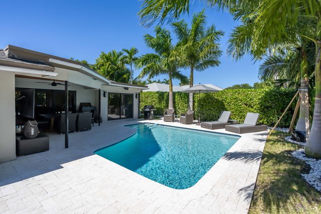 2520 SW 5th Street, Boynton Beach, FL 33435