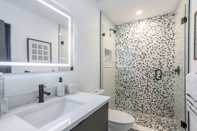 2520 SW 5th Street, Boynton Beach, FL 33435