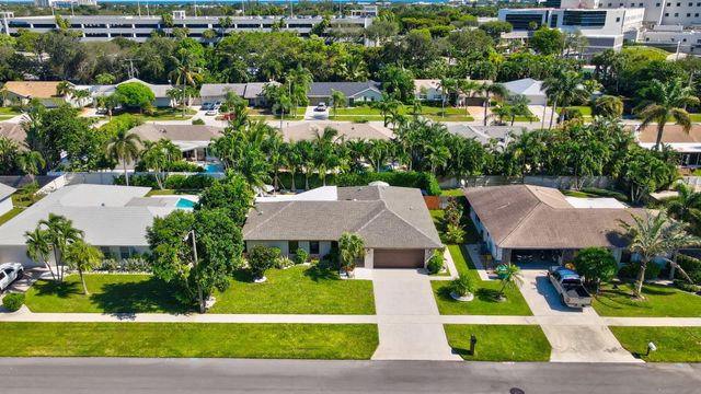 2520 SW 5th Street, Boynton Beach, FL 33435