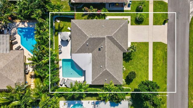 2520 SW 5th Street, Boynton Beach, FL 33435