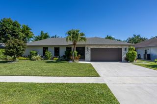 2520 SW 5th Street, Boynton Beach, FL 33435