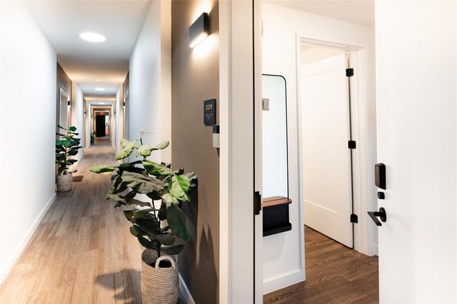 49 Navasota ST 209, Austin, TX 78702