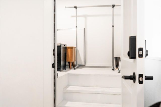 49 Navasota ST 209, Austin, TX 78702