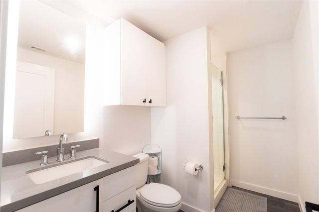 49 Navasota ST 209, Austin, TX 78702