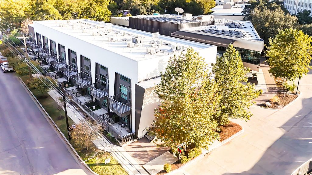 49 Navasota ST 209, Austin, TX 78702