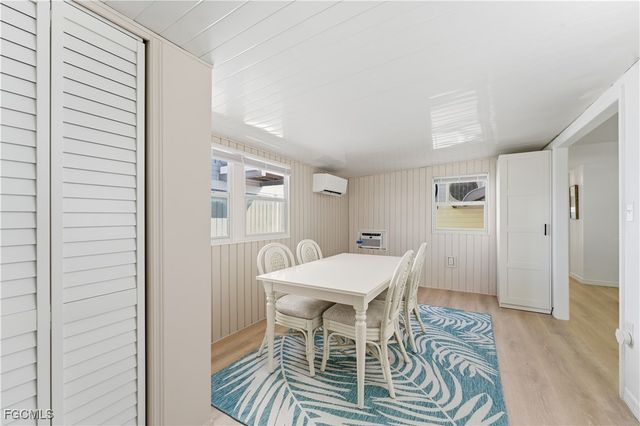 11391 Cypress LN, Fort Myers Beach, FL 33931