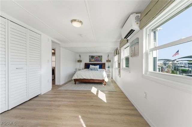 11391 Cypress LN, Fort Myers Beach, FL 33931