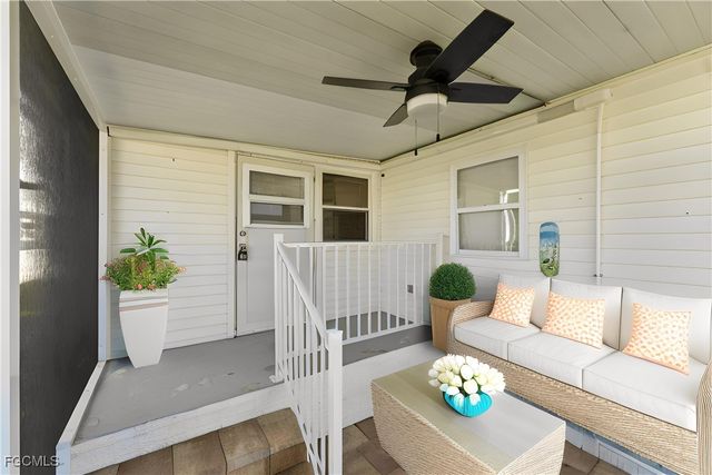 11391 Cypress LN, Fort Myers Beach, FL 33931