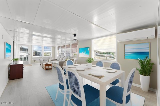 11391 Cypress LN, Fort Myers Beach, FL 33931