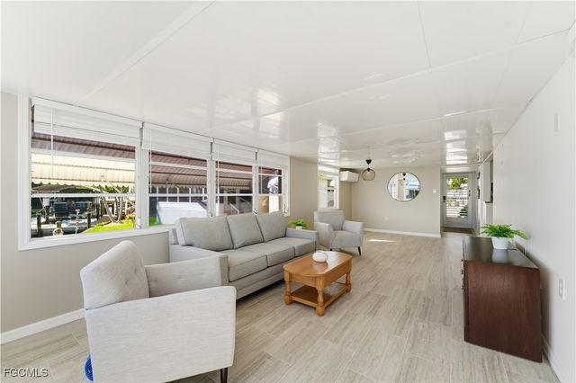 11391 Cypress LN, Fort Myers Beach, FL 33931