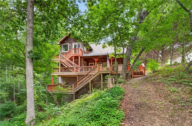 160 Tugaloo Shores Road, Fair Play, SC 29643