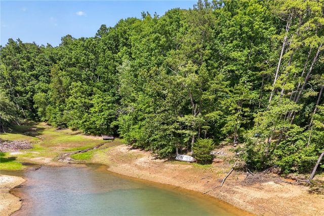 160 Tugaloo Shores Road, Fair Play, SC 29643