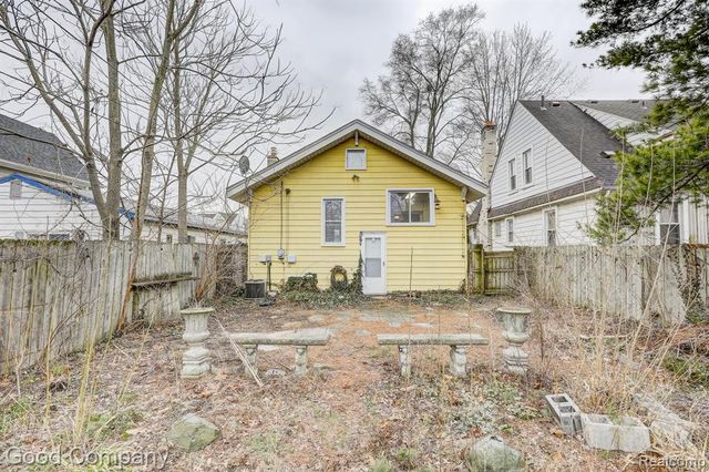 807 Baldwin Avenue, Royal Oak, MI 48067