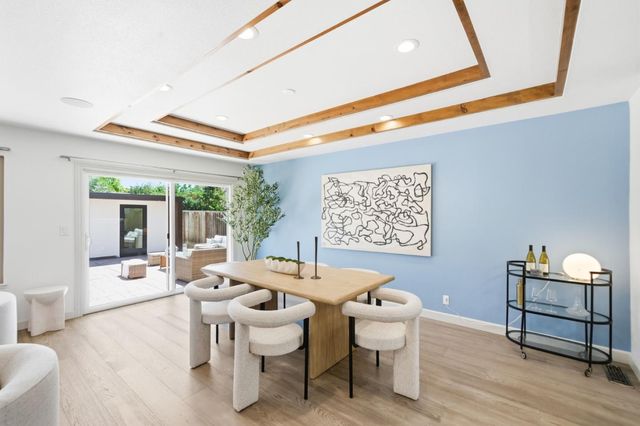 458 Pin Oak, Sunnyvale, CA 94086