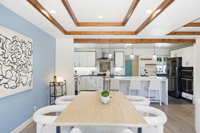 458 Pin Oak, Sunnyvale, CA 94086