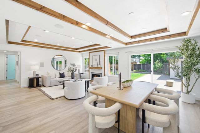 458 Pin Oak, Sunnyvale, CA 94086