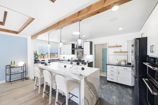 458 Pin Oak, Sunnyvale, CA 94086