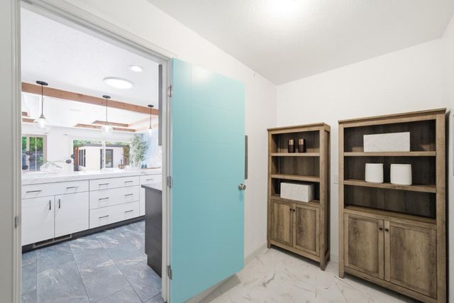 458 Pin Oak, Sunnyvale, CA 94086