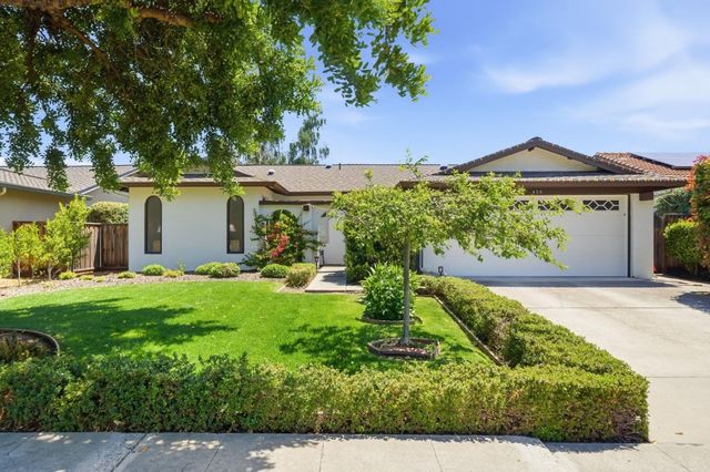 458 Pin Oak, Sunnyvale, CA 94086