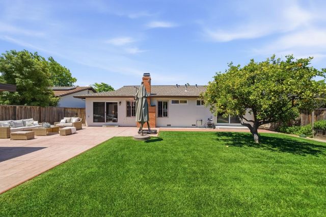 458 Pin Oak, Sunnyvale, CA 94086