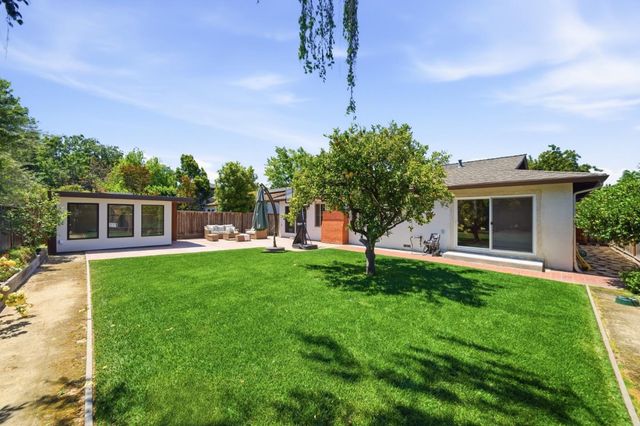 458 Pin Oak, Sunnyvale, CA 94086