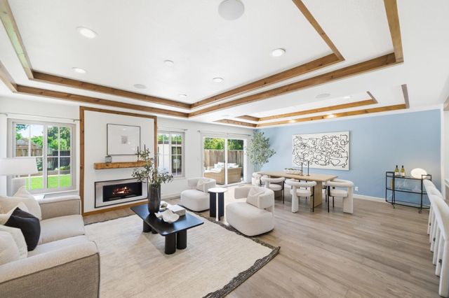 458 Pin Oak, Sunnyvale, CA 94086