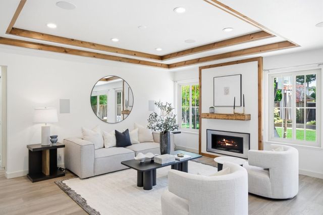 458 Pin Oak, Sunnyvale, CA 94086