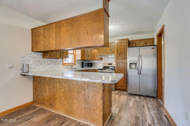 1500 West Tucker Hollow Road, Fall Branch, TN 37656