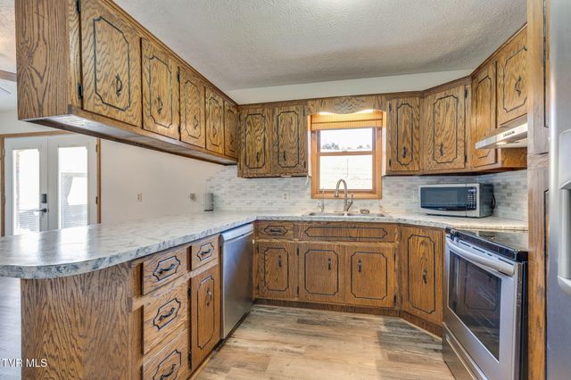 1500 West Tucker Hollow Road, Fall Branch, TN 37656