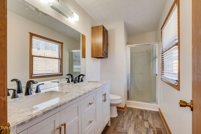 1500 West Tucker Hollow Road, Fall Branch, TN 37656