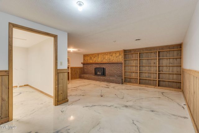 1500 West Tucker Hollow Road, Fall Branch, TN 37656