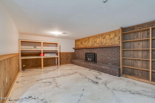 1500 West Tucker Hollow Road, Fall Branch, TN 37656