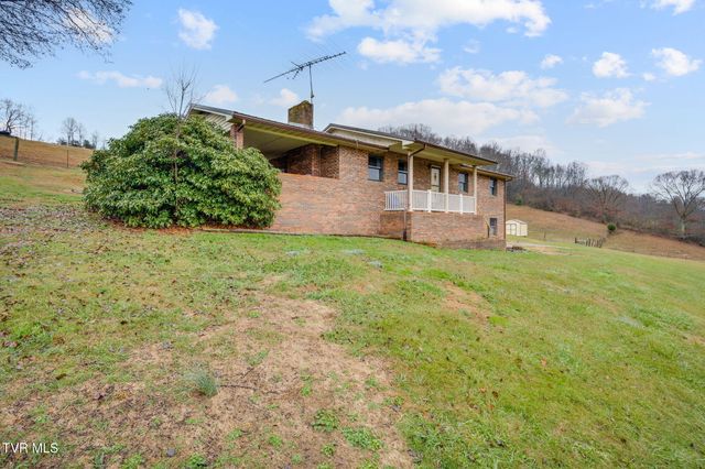 1500 West Tucker Hollow Road, Fall Branch, TN 37656
