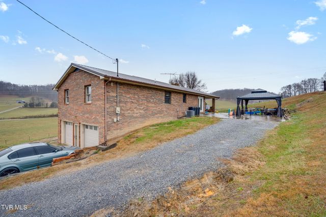 1500 West Tucker Hollow Road, Fall Branch, TN 37656