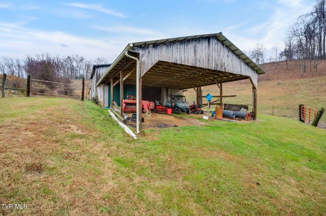 1500 West Tucker Hollow Road, Fall Branch, TN 37656